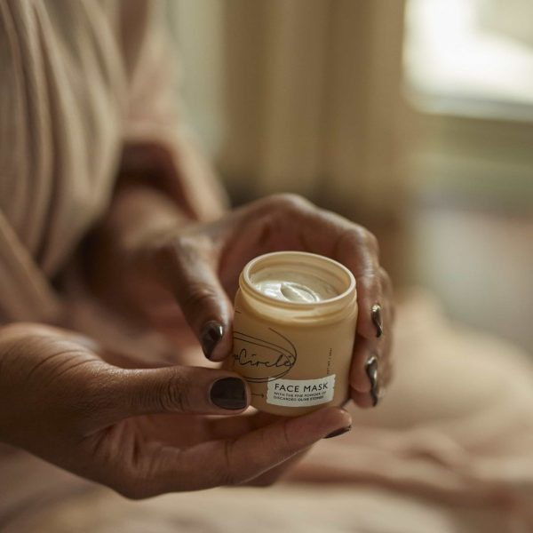 Maschera viso purificante con polvere di oliva - immagine 2