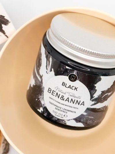 Dentifricio in vasetto