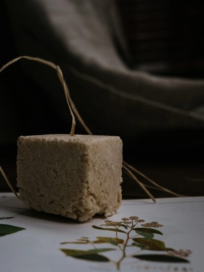 Shampoo + balsamo solido 2 in 1 – Antiforfora – L’incomparabile