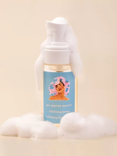 Mousse detergente viso ricaricabile