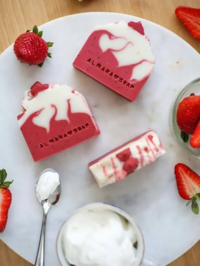 Sapone solido naturale – Strawberry cream