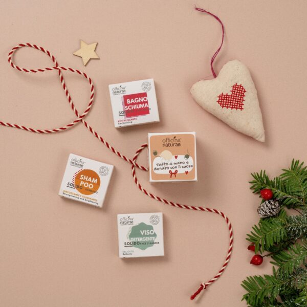 Mini kit viaggio - Fatto A Mano E Donato Con Il Cuore